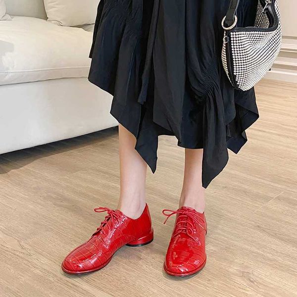 2020 women's shoes spring and summer new british style single low round toe shiny lace-up patent leather shoes women, Black
2020 women's shoes spring and summer new british style single low round toe shiny lace-up patent leather shoes women, Black