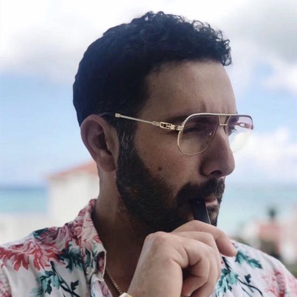 2020 women men big face square fashion lenses sunglasses brand design eyeglasses frame gradient sunglass eyewear, White;black
2020 women men big face square fashion lenses sunglasses brand design eyeglasses frame gradient sunglass eyewear, White;black