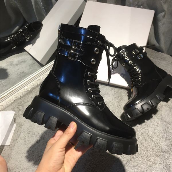 genuine leather hollow-outs boots round toe thick platform short boots motorcycle women 2020 pre-fall designer shoes new, Black
genuine leather hollow-outs boots round toe thick platform short boots motorcycle women 2020 pre-fall designer shoes new, Black