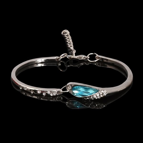 est womens ladies crystal rhinestone bangle ocean blue bracelet chain heart jewelry a direct sale, Golden;silver
est womens ladies crystal rhinestone bangle ocean blue bracelet chain heart jewelry a direct sale, Golden;silver