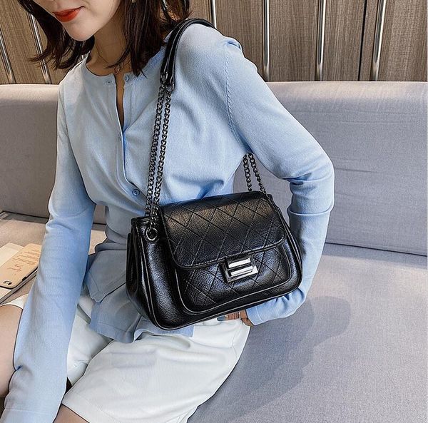 factory wholesale women handbag simple joker leather chain bag new plaid women shoulder bag multifunctional flip leather messenger bag, Black;red
factory wholesale women handbag simple joker leather chain bag new plaid women shoulder bag multifunctional flip leather messenger bag, Black;red