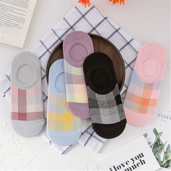 women silicone non-slip invisible socks summer colorful lattice ankle boat socks female cotton slipper no show, Black;white
women silicone non-slip invisible socks summer colorful lattice ankle boat socks female cotton slipper no show, Black;white