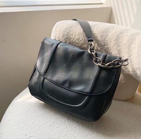 2020 Free Shipping Fashion Classic Bag Chain Black Shoulder Bag Women's Casual Cross Body Bag Top Quality
2020 Free Shipping Fashion Classic Bag Chain Black Shoulder Bag Women's Casual Cross Body Bag Top Quality