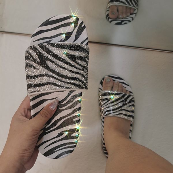 women slippers summer shoes 2020 ladies rhinestone crystal bling non slip woman bathroom home flat shoes snakeskin female slides, Black
women slippers summer shoes 2020 ladies rhinestone crystal bling non slip woman bathroom home flat shoes snakeskin female slides, Black