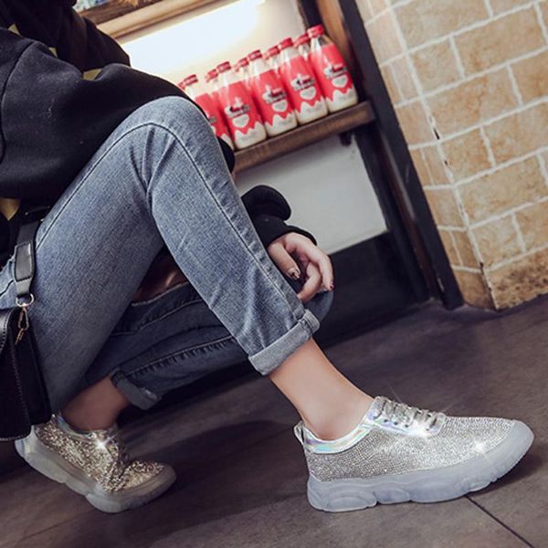 женская мода кроссовки summer casual кристалл женские дышащая скольжения на плоской подошве узелок блестки мягкое дно transparent обувь, Black
женская мода кроссовки summer casual кристалл женские дышащая скольжения на плоской подошве узелок блестки мягкое дно transparent обувь, Black