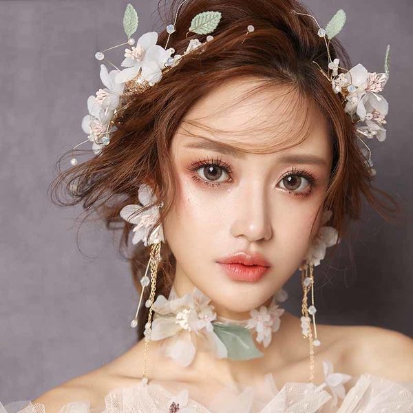 korean women headbands and earrings set wedding bride tiaras crowns bridal flower headdress hair accessories pearl diadem crown y200807, White;golden
korean women headbands and earrings set wedding bride tiaras crowns bridal flower headdress hair accessories pearl diadem crown y200807, White;golden