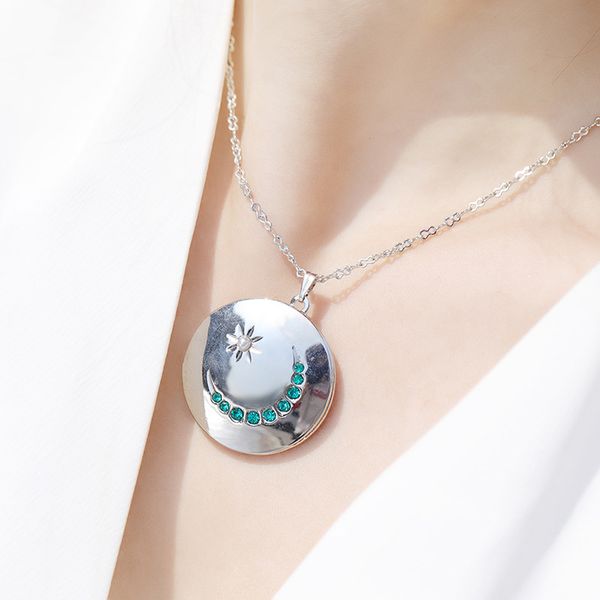 popular fashion round spot drill moon and the stars p box open p memory necklace11, Silver
popular fashion round spot drill moon and the stars p box open p memory necklace11, Silver