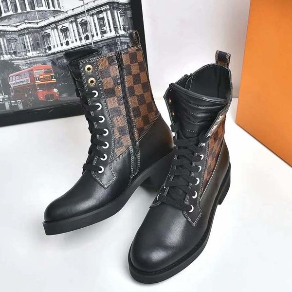 fashion leather star women shoes woman leather short autumn winter ankle fashion brand women boots 01 l32, Black
fashion leather star women shoes woman leather short autumn winter ankle fashion brand women boots 01 l32, Black