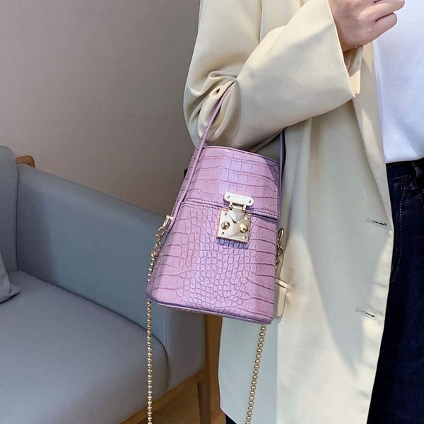 камень шаблон pu кожа сумка crossbody сумки для женщин 2020 лето круглого плеча сумки женских сумок класса люкса
камень шаблон pu кожа сумка crossbody сумки для женщин 2020 лето круглого плеча сумки женских сумок класса люкса