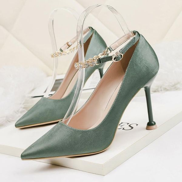 pumps women shoes new kitten heels women pumps shallow fashion high heels shoes women's pointed toe buckle wedding, Black
pumps women shoes new kitten heels women pumps shallow fashion high heels shoes women's pointed toe buckle wedding, Black