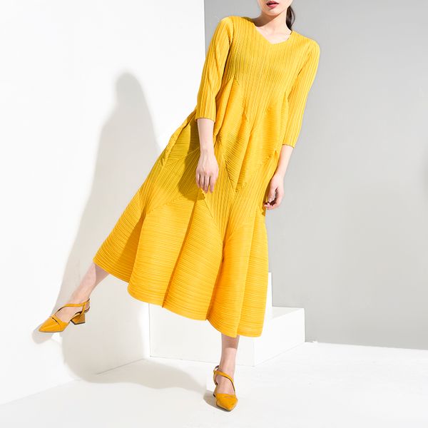 lanmrem solid color v-neck seven-point sleeve three-dimensional pleated plus woman dress casual fashion 2020 spring new tv738 y200805, Black;pink
lanmrem solid color v-neck seven-point sleeve three-dimensional pleated plus woman dress casual fashion 2020 spring new tv738 y200805, Black;pink