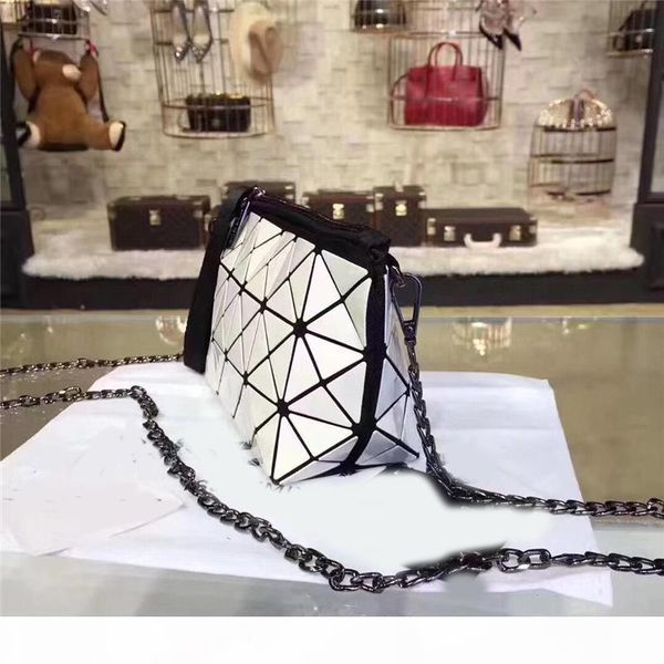 designer-v brand fashion designer bags baobao purses single shoulder crossbody messenger bags 2019 new arrival cosmetic makeup bag
designer-v brand fashion designer bags baobao purses single shoulder crossbody messenger bags 2019 new arrival cosmetic makeup bag
