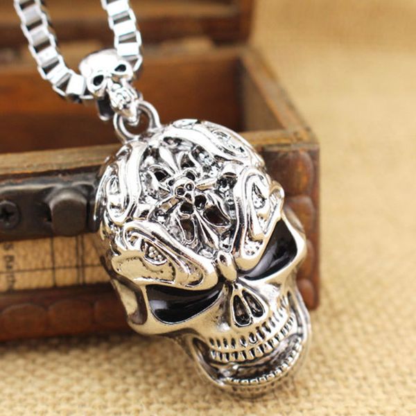2020 steampunk vintage silver color alloy skull big pendant necklaces men hip hop jewelry fashion statement hiphop necklace gift
2020 steampunk vintage silver color alloy skull big pendant necklaces men hip hop jewelry fashion statement hiphop necklace gift