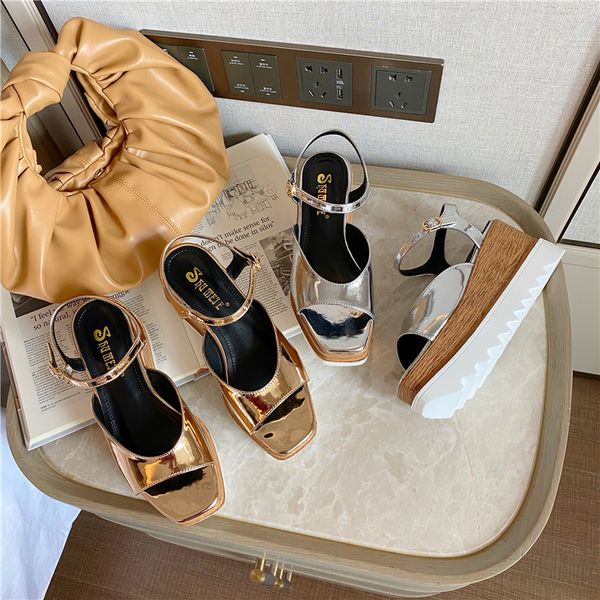 2020 клинья сандалии женщин платформа гладиатор обувь лето peep toe слайды вскользь пряжка толстым дном обувь новые zapatos de mujer, Black
2020 клинья сандалии женщин платформа гладиатор обувь лето peep toe слайды вскользь пряжка толстым дном обувь новые zapatos de mujer, Black
