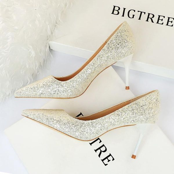 european and american style nightclub slim high heels women's shoes stiletto high heels fashion shiny sequined single shoes, Black
european and american style nightclub slim high heels women's shoes stiletto high heels fashion shiny sequined single shoes, Black