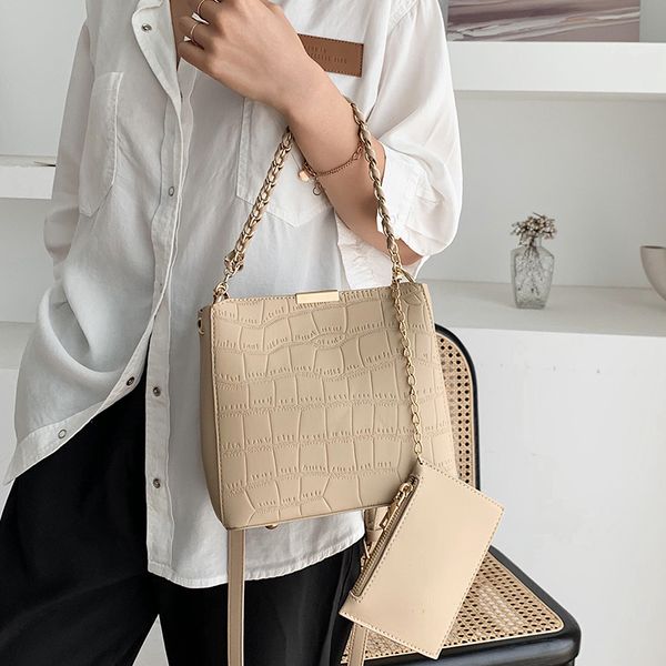 мода малого pu кожаных сумок высокого качества дама цепь crossbody сумка для женщин конструктора женщин плеча сумки новой
мода малого pu кожаных сумок высокого качества дама цепь crossbody сумка для женщин конструктора женщин плеча сумки новой