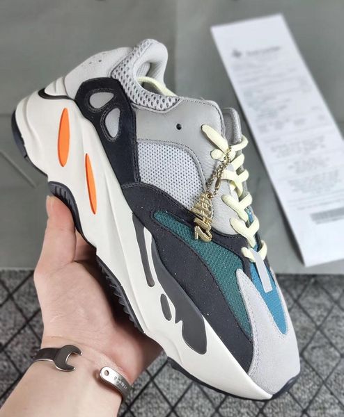 2020 kanye west 500 mnvn orange running shoes bone triple black 3m reflective women sneakers men basketball outdoor shipping joo8272
2020 kanye west 500 mnvn orange running shoes bone triple black 3m reflective women sneakers men basketball outdoor shipping joo8272
