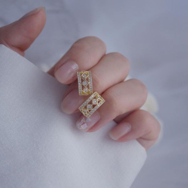 stud shiny side accessories crystal square earrings for women fashion jewelry simple style zirconia geometric, Golden;silver
stud shiny side accessories crystal square earrings for women fashion jewelry simple style zirconia geometric, Golden;silver