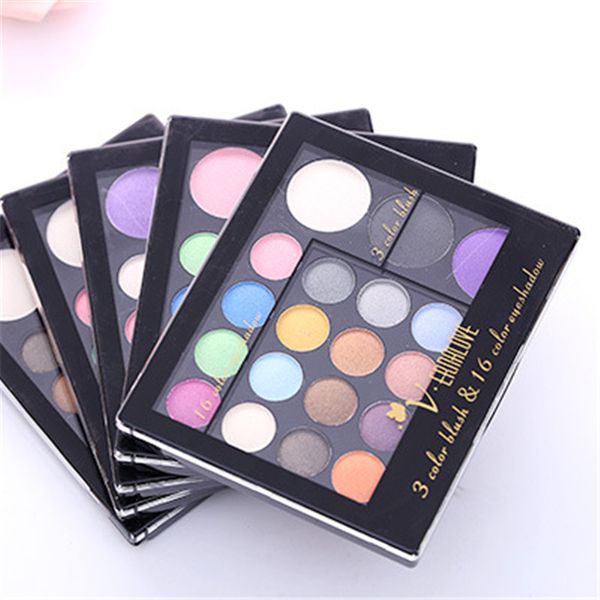 tricolor blush +16 color eye shadow makeup plate combination disc 16 color eye shadow 3 blush powder dressing
tricolor blush +16 color eye shadow makeup plate combination disc 16 color eye shadow 3 blush powder dressing