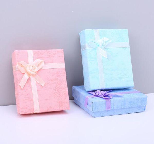6.6*8 bowknot world box jewelry box ring necklace jewelry sponge box wy1569, Black;white
6.6*8 bowknot world box jewelry box ring necklace jewelry sponge box wy1569, Black;white