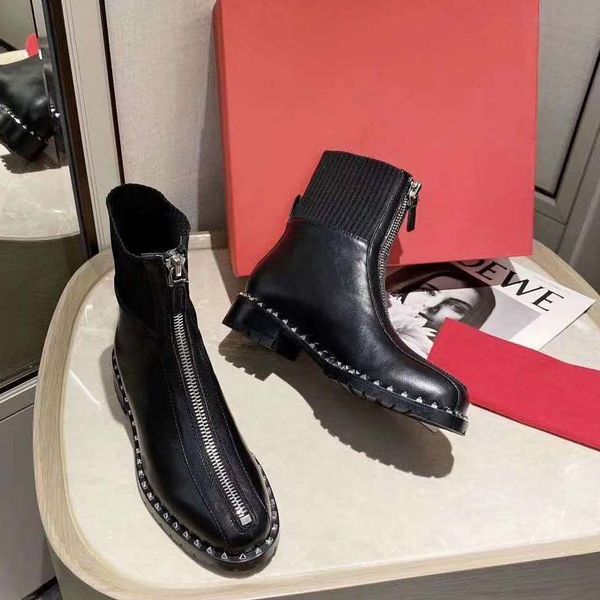 fashion leather star women shoes woman leather short autumn winter ankle fashion women boots 04h2507, Black
fashion leather star women shoes woman leather short autumn winter ankle fashion women boots 04h2507, Black