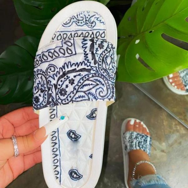 slippers women summer slides soft sole print flats 2021 female shoes causal outdoor beach plus size, Black
slippers women summer slides soft sole print flats 2021 female shoes causal outdoor beach plus size, Black