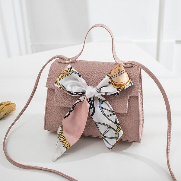2020 new european and american fashion shoulder messenger packet korean embossed leather handbag fashion simple messenger bag
2020 new european and american fashion shoulder messenger packet korean embossed leather handbag fashion simple messenger bag