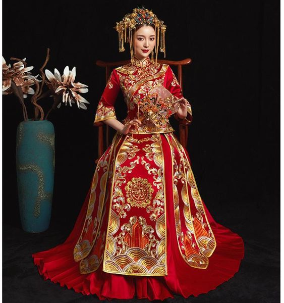 ethnic clothing red wedding bride chinese style cheongsam traditional lady long qipao embroidery women's evening dress marry clothes s
ethnic clothing red wedding bride chinese style cheongsam traditional lady long qipao embroidery women's evening dress marry clothes s
