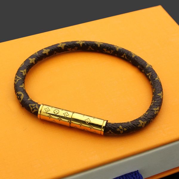 new fashion genuine leather bracelets with gold buckle logo design for women luxury flower pattern bracelet fashion jewelry, Golden;silver
new fashion genuine leather bracelets with gold buckle logo design for women luxury flower pattern bracelet fashion jewelry, Golden;silver