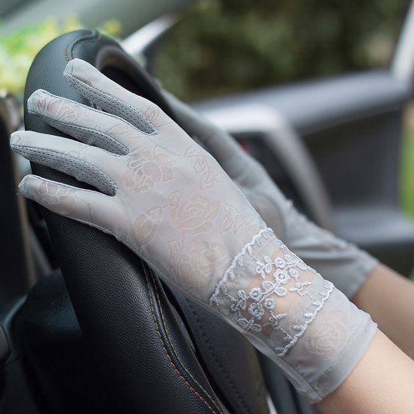lady summer sun gloves women' short silk modal lace mittens cotton full palm touch screen outdoor riding guantes b-8367, Blue;gray
lady summer sun gloves women' short silk modal lace mittens cotton full palm touch screen outdoor riding guantes b-8367, Blue;gray