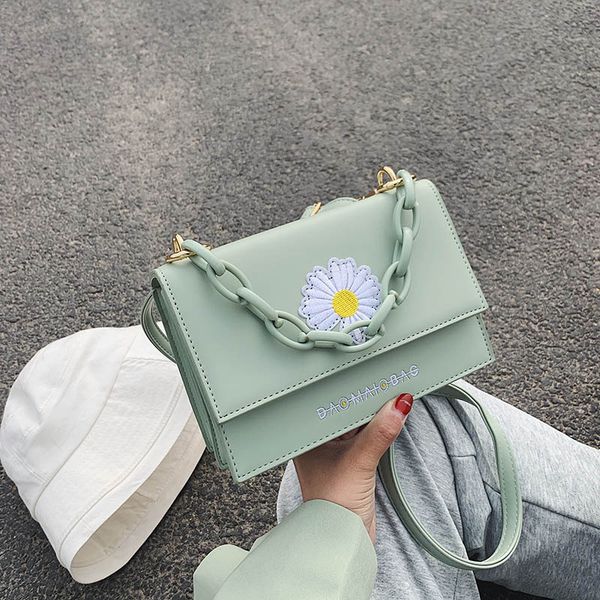 fashion daisy embroidery shoulder bag for women acrylic chain crossbody bags pu leather small square bag women 2020
fashion daisy embroidery shoulder bag for women acrylic chain crossbody bags pu leather small square bag women 2020
