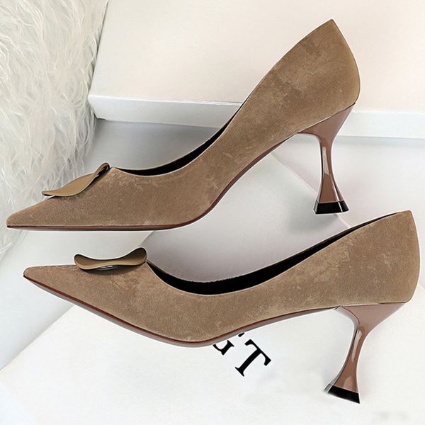 2020 spring fashion women suede 7cm thin high heels pumps kitten heels buckle dress shoes khaki korean prom scarpins low heels, Black
2020 spring fashion women suede 7cm thin high heels pumps kitten heels buckle dress shoes khaki korean prom scarpins low heels, Black