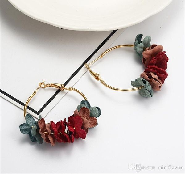 korean edition fashionable personality temperament female selling earrings circle alloy cloth art flower flash diamond color002, Golden;silver
korean edition fashionable personality temperament female selling earrings circle alloy cloth art flower flash diamond color002, Golden;silver