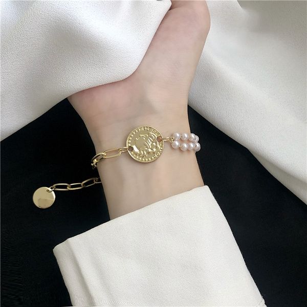 asymmetry double beaded pearl chain bracelet women charms round coins pearls beads chains bracelets fashion jewelry, Golden;silver
asymmetry double beaded pearl chain bracelet women charms round coins pearls beads chains bracelets fashion jewelry, Golden;silver