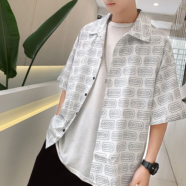 men's casual shirts ewq / wear personalized printing half sleeve shirt male's fashionable oversize loose causal korean style 2021, White;black
men's casual shirts ewq / wear personalized printing half sleeve shirt male's fashionable oversize loose causal korean style 2021, White;black