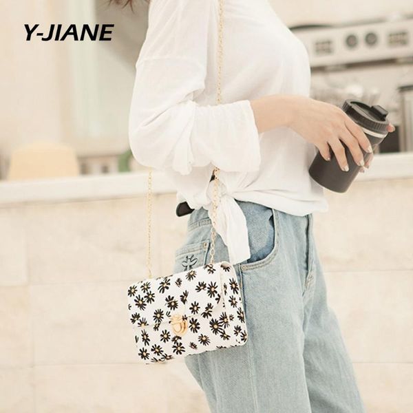woman print bag chain letter 2020 fashion leather shoulder bag crossbody casual beach messenger bolsa feminina#g3
woman print bag chain letter 2020 fashion leather shoulder bag crossbody casual beach messenger bolsa feminina#g3