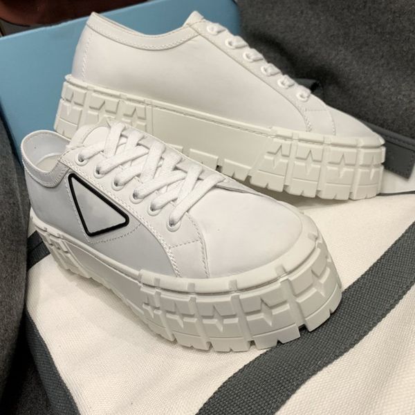prova perfetto new sneakers woman shoes casual flat mens shoes fashion round breathable fabric star shoesbuty damskie trainers, Black
prova perfetto new sneakers woman shoes casual flat mens shoes fashion round breathable fabric star shoesbuty damskie trainers, Black