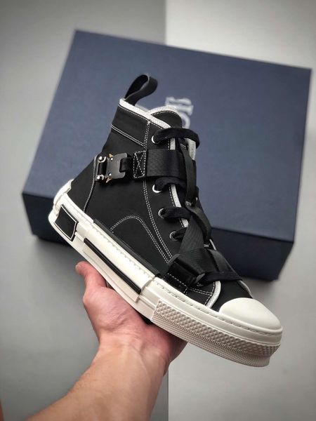2020 new fashion designer b23 oblique high cowboy functional buckle shoes black blue size39-45
2020 new fashion designer b23 oblique high cowboy functional buckle shoes black blue size39-45