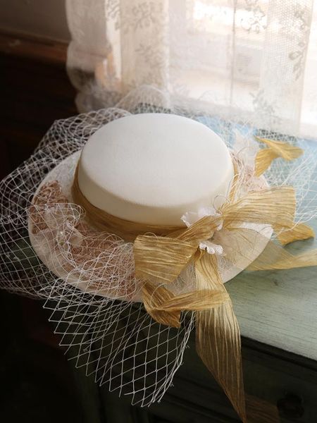 stingy brim hats french retro hepburn mori series bride hat women's exterior trip shoot cool bowler catwalks gauze headdress, Blue;gray
stingy brim hats french retro hepburn mori series bride hat women's exterior trip shoot cool bowler catwalks gauze headdress, Blue;gray