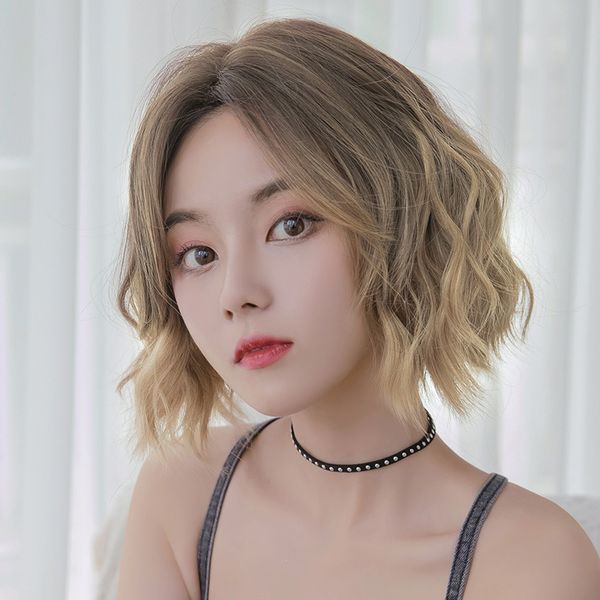2020 new short hair gradient wig light brown black design good quality heat resistant synthetic fiber curly hair wig headgear
2020 new short hair gradient wig light brown black design good quality heat resistant synthetic fiber curly hair wig headgear