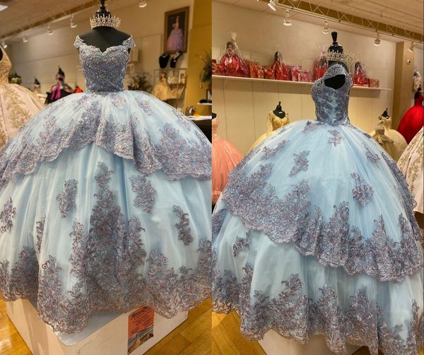 multi color light blue lace quinceanera prom dresses ball gown off the shoulder with sleeves applique evening formal gowns plus size cheap, Blue;red
multi color light blue lace quinceanera prom dresses ball gown off the shoulder with sleeves applique evening formal gowns plus size cheap, Blue;red