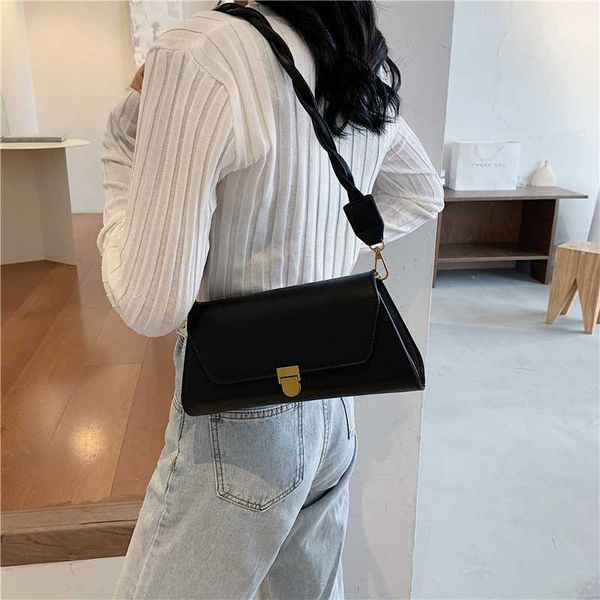 small pu leather messenger crossbody bags for women 2020 elegant small shoulder handbags female travel cross body bags
small pu leather messenger crossbody bags for women 2020 elegant small shoulder handbags female travel cross body bags