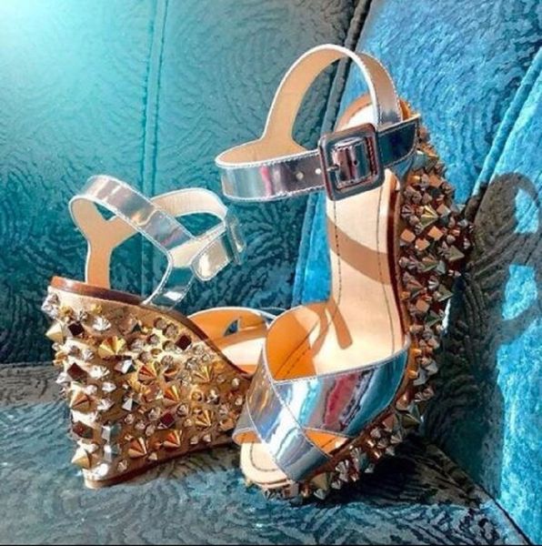 luxuious ladies almericca open тое шипы и stud лета женщин красный bottom сандалии лодыжки ремень famous венчания партии платформа клин насо, Black
luxuious ladies almericca open тое шипы и stud лета женщин красный bottom сандалии лодыжки ремень famous венчания партии платформа клин насо, Black