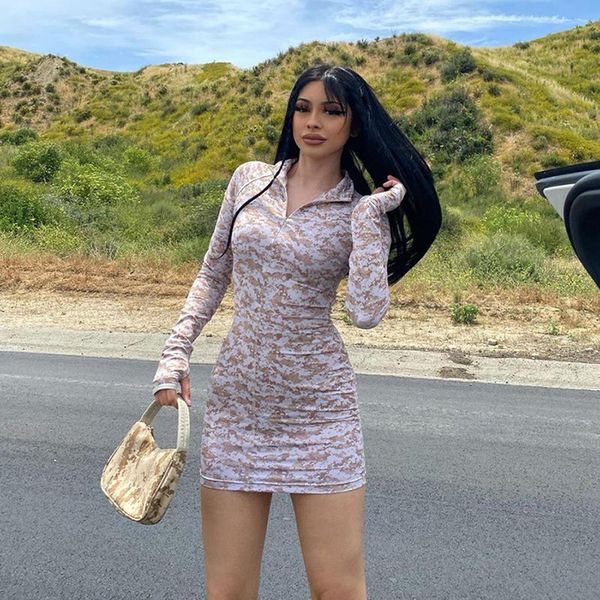 europe america 2020 spring new women clothes long sleeve zipper half open collar fashion camouflage print mini pencil dress, Black;gray
europe america 2020 spring new women clothes long sleeve zipper half open collar fashion camouflage print mini pencil dress, Black;gray