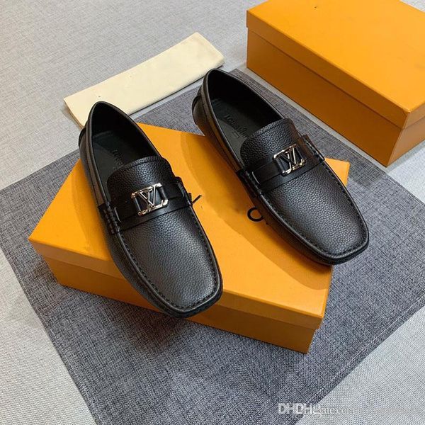 2020 new men's casual driving shoes fashion luxury metal button peas shoes classic daddy fashion flat bottom loafers size38-45, Black
2020 new men's casual driving shoes fashion luxury metal button peas shoes classic daddy fashion flat bottom loafers size38-45, Black