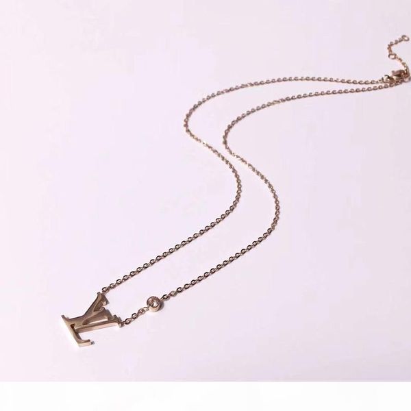 brand designer letter pendant necklaces luxury 316l titanium steel 18k gold plated necklace fashion short chain necklace jewelry couple gift, Silver
brand designer letter pendant necklaces luxury 316l titanium steel 18k gold plated necklace fashion short chain necklace jewelry couple gift, Silver