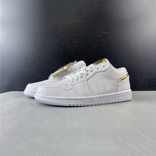 new running shoes 1 low se platinums white basketball sports sneakers men women genuine leather with box eu 36-45
new running shoes 1 low se platinums white basketball sports sneakers men women genuine leather with box eu 36-45