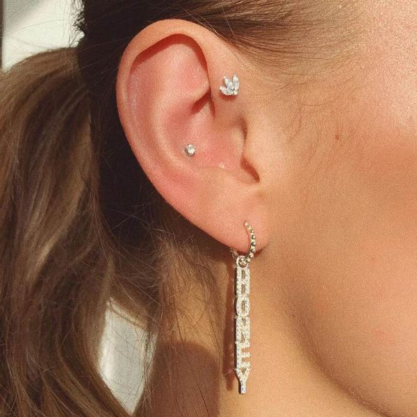 new romantic inlay shining rhinestone cz letter honey drop earrings for women trendy gold silver color crystal wedding jewelry
new romantic inlay shining rhinestone cz letter honey drop earrings for women trendy gold silver color crystal wedding jewelry