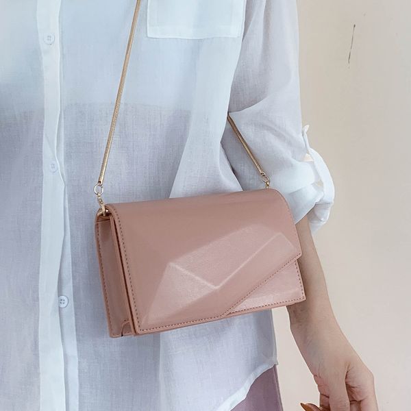 сплошной цвет площади crossbody сумка 2020 новая мода высокого качества кожа pu женщин конструктор сумки цепи плеча сумка
сплошной цвет площади crossbody сумка 2020 новая мода высокого качества кожа pu женщин конструктор сумки цепи плеча сумка