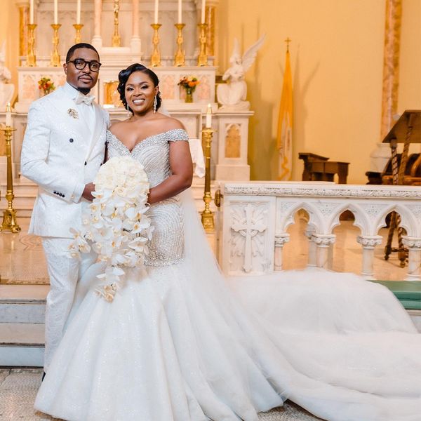 luxury beaded mermaid rhinestones wedding dresses sequined off the shoulder neck backless bridal gowns tulle chapel train robe de mariée, White
luxury beaded mermaid rhinestones wedding dresses sequined off the shoulder neck backless bridal gowns tulle chapel train robe de mariée, White